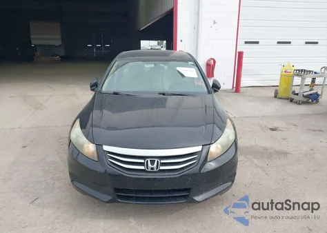 2011 Honda Accord 2.4 Lx-P z USA, uszkodzony, nr VIN 1HGCP2F47BA037415